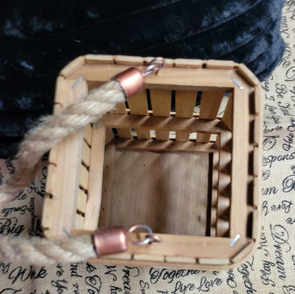 Bamboo lantern with rope handle square shape tapers-tan - Picture 5 of 11